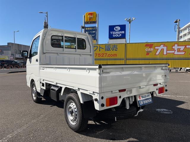 キャリイトラック ＫＣエアコン・パワステ　４ＷＤ／４ＡＴ　キーレス　オートライト　ＡＢＳ　エアバック　エアコン　パワーステアリング　パワーウィンドウ　アイドリングストップ　横滑り防止機能　衝突安全ボディ　荷台マット（9枚目）