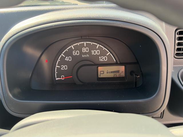 キャリイトラック ＫＣエアコン・パワステ　４ＷＤ／４ＡＴ　キーレス　オートライト　ＡＢＳ　エアバック　エアコン　パワーステアリング　パワーウィンドウ　アイドリングストップ　横滑り防止機能　衝突安全ボディ　荷台マット（26枚目）