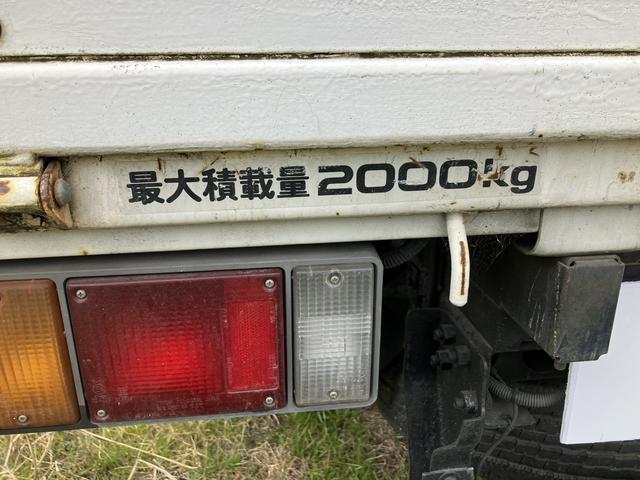 　トラック　ＭＴ　後輪ダブル　ＥＴＣ　バックカメラ　電動格納ミラー　エアコン　運転席エアバッグ(25枚目)
