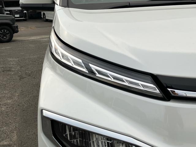 ヴォクシー Ｓ－Ｚ　登録済未使用車　７人乗り　アラウンドビューモニター　純正ディスプレイオーディオ　両側パワースライドドア　パワーバックドア　シートヒーター　Ｂｌｕｅｔｏｏｔｈ　ＥＴＣ２．０　アダプティブクルーズ（16枚目）