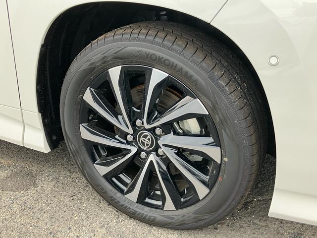ノア Ｓ－Ｚ　登録済未使用車　７人乗り　アラウンドビューモニター　純正ディスプレイオーディオ　ＥＴＣ２．０　両側パワースライドドア　ＴＶ　Ｂｌｕｅｔｏｏｔｈ　シートヒーター　電子パーキング　アダプティブクルーズ（19枚目）