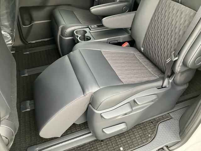 ノア Ｓ－Ｚ　登録済未使用車　７人乗り　アラウンドビューモニター　純正ディスプレイオーディオ　ＥＴＣ２．０　両側パワースライドドア　ＴＶ　Ｂｌｕｅｔｏｏｔｈ　シートヒーター　電子パーキング　アダプティブクルーズ（27枚目）