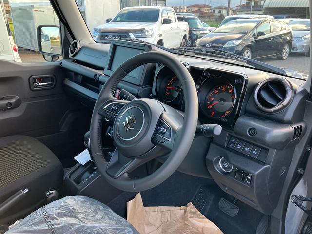 ジムニー XC 4WD 届出済未使用車 デュアルセンサーブレーキサポート AT シートヒーター クルーズコントロール 純正アルミホイール スマートキー プッシュスタート オートエアコン オートライト(31枚目)