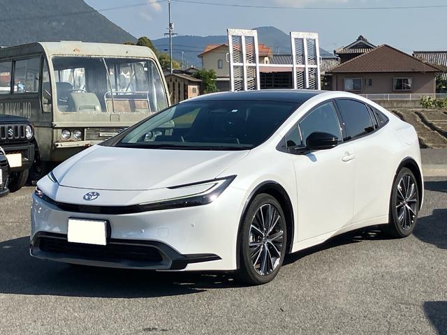 プリウス Ｚ　サンルーフ　純正ディスプレイオーディオ　アラウンドビューモニター　デジタルインナーミラー　ＥＴＣ２．０　パワーバックドア　アダプティブクルーズコントロール　純正ＡＷ　フルセグＴＶ　Ｂｌｕｅｔｏｏｔｈ（8枚目）