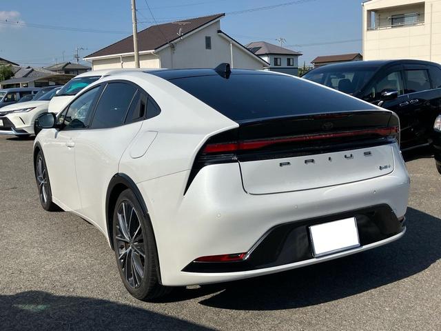 プリウス Ｚ　サンルーフ　純正ディスプレイオーディオ　アラウンドビューモニター　デジタルインナーミラー　ＥＴＣ２．０　パワーバックドア　アダプティブクルーズコントロール　純正ＡＷ　フルセグＴＶ　Ｂｌｕｅｔｏｏｔｈ（13枚目）