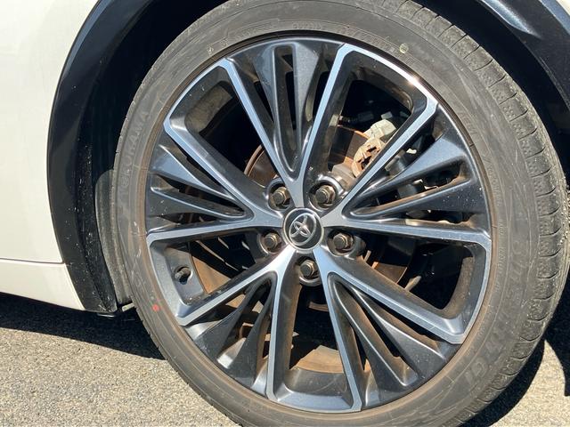 プリウス Ｚ　サンルーフ　純正ディスプレイオーディオ　アラウンドビューモニター　デジタルインナーミラー　ＥＴＣ２．０　パワーバックドア　アダプティブクルーズコントロール　純正ＡＷ　フルセグＴＶ　Ｂｌｕｅｔｏｏｔｈ（16枚目）