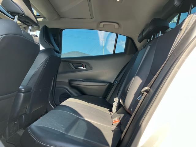 プリウス Ｚ　サンルーフ　純正ディスプレイオーディオ　アラウンドビューモニター　デジタルインナーミラー　ＥＴＣ２．０　パワーバックドア　アダプティブクルーズコントロール　純正ＡＷ　フルセグＴＶ　Ｂｌｕｅｔｏｏｔｈ（26枚目）