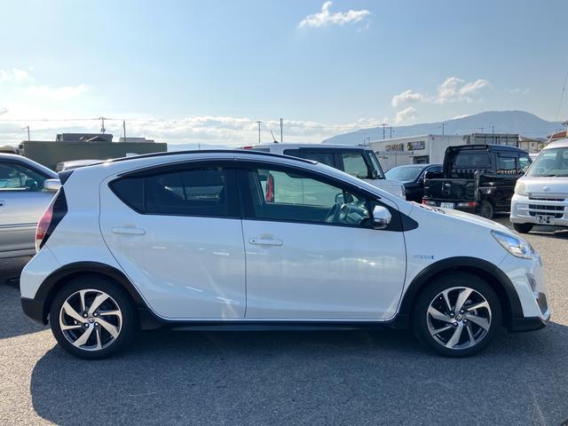 アクア X-アーバン ソリッド メモリーナビ フルセグTV バックモニター ドライブレコーダーBluetooth ETC2.0 シートヒーター レーンアシスト 衝突被害軽減システム 純正アルミホイール スマートキー(9枚目)