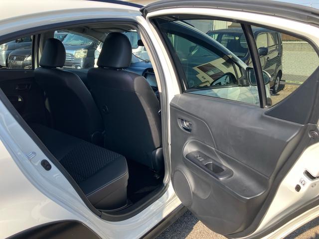 アクア X-アーバン ソリッド メモリーナビ フルセグTV バックモニター ドライブレコーダーBluetooth ETC2.0 シートヒーター レーンアシスト 衝突被害軽減システム 純正アルミホイール スマートキー(28枚目)