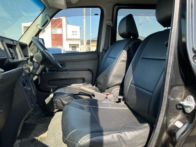 ハイゼットカーゴ デッキバンＧ　ＳＡＩＩＩ　４ＷＤ　ＡＴ　スマートアシスト３　アイドリングストップ　ＣＤ　キーレスエントリー　パワーウインドウ　エアコン　パワステ　横滑り防止装置　衝突被害軽減システム　エコアイドル　電動格納ミラー　オートマ（17枚目）