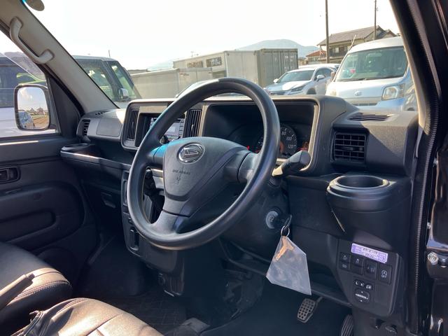 ハイゼットカーゴ デッキバンＧ　ＳＡＩＩＩ　４ＷＤ　ＡＴ　スマートアシスト３　アイドリングストップ　ＣＤ　キーレスエントリー　パワーウインドウ　エアコン　パワステ　横滑り防止装置　衝突被害軽減システム　エコアイドル　電動格納ミラー　オートマ（25枚目）