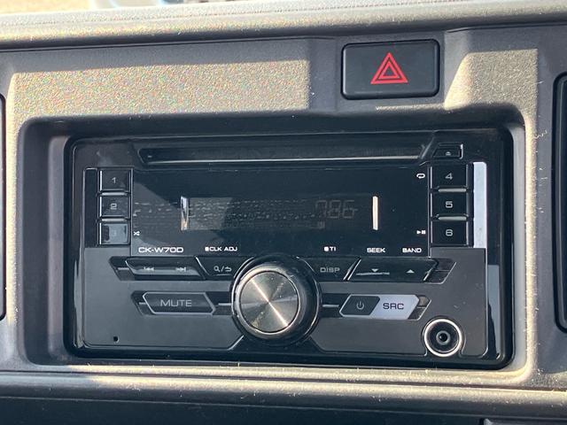 ハイゼットカーゴ デッキバンＧ　ＳＡＩＩＩ　４ＷＤ　ＡＴ　スマートアシスト３　アイドリングストップ　ＣＤ　キーレスエントリー　パワーウインドウ　エアコン　パワステ　横滑り防止装置　衝突被害軽減システム　エコアイドル　電動格納ミラー　オートマ（30枚目）