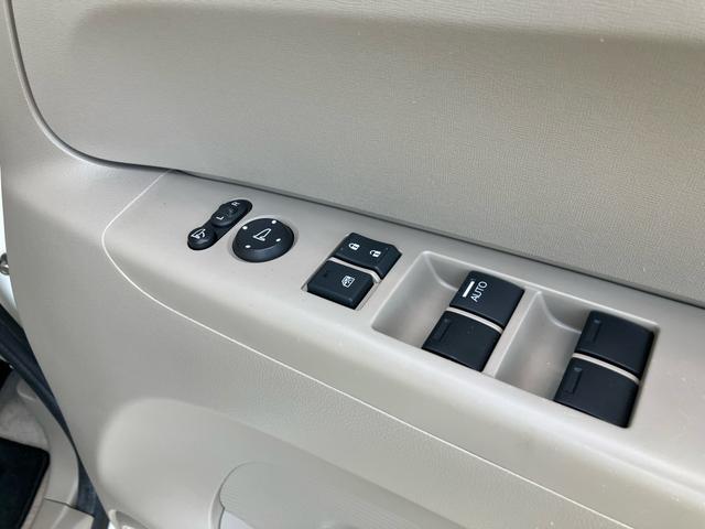 Ｎ－ＢＯＸ＋ Ｇ　車いす仕様車　スローパー　福祉車両　リアシート無しタイプ　電動ウィンチ　車いす固定用シートベルト　電動リモコン　メモリーナビ　フルセグＴＶ　Ｂｌｕｅｔｏｏｔｈ　両側スライドドア　福祉車輛（29枚目）