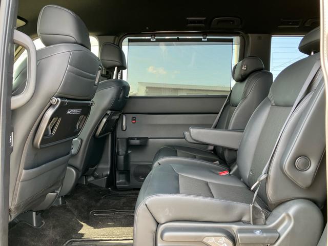 ステップワゴン ｅ：ＨＥＶスパーダ　７人乗り　マルチビューカメラシステム　ギャザーズナビ　ブラインドスポットインフォメーション　ホンダセンシング　メモリー機能付パワーテールゲート　シートヒーター　ドラレコ　ＥＴＣ　両側パワースライドドア（15枚目）