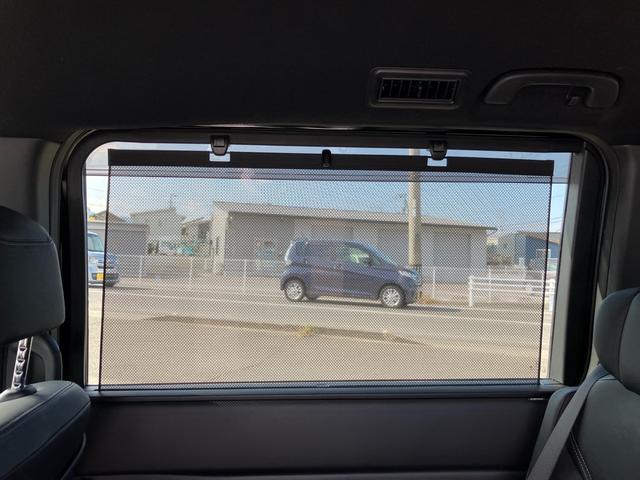 ステップワゴン ｅ：ＨＥＶスパーダ　７人乗り　マルチビューカメラシステム　ギャザーズナビ　ブラインドスポットインフォメーション　ホンダセンシング　メモリー機能付パワーテールゲート　シートヒーター　ドラレコ　ＥＴＣ　両側パワースライドドア（17枚目）