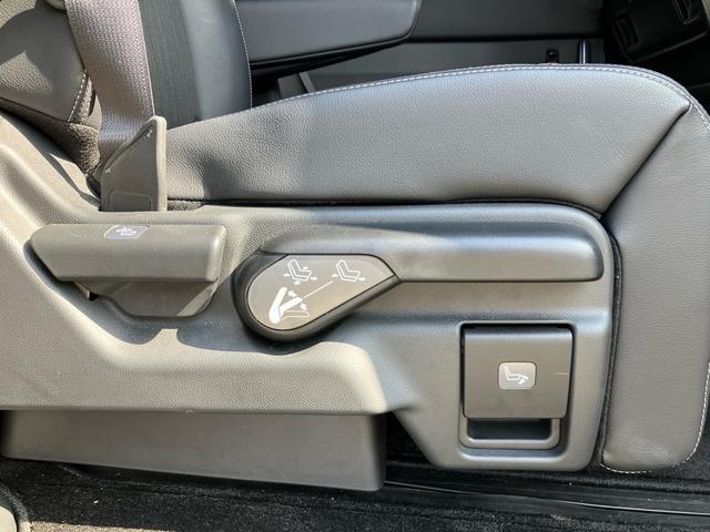 ステップワゴン ｅ：ＨＥＶスパーダ　７人乗り　マルチビューカメラシステム　ギャザーズナビ　ブラインドスポットインフォメーション　ホンダセンシング　メモリー機能付パワーテールゲート　シートヒーター　ドラレコ　ＥＴＣ　両側パワースライドドア（23枚目）