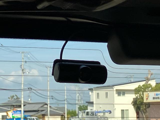 ステップワゴン ｅ：ＨＥＶスパーダ　７人乗り　マルチビューカメラシステム　ギャザーズナビ　ブラインドスポットインフォメーション　ホンダセンシング　メモリー機能付パワーテールゲート　シートヒーター　ドラレコ　ＥＴＣ　両側パワースライドドア（27枚目）