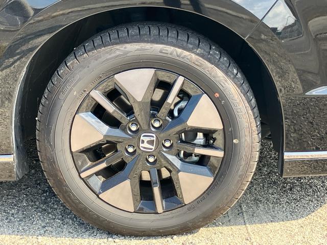 ステップワゴン ｅ：ＨＥＶスパーダ　７人乗り　マルチビューカメラシステム　ギャザーズナビ　ブラインドスポットインフォメーション　ホンダセンシング　メモリー機能付パワーテールゲート　シートヒーター　ドラレコ　ＥＴＣ　両側パワースライドドア（53枚目）