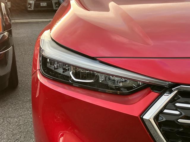 ヴェゼル ｅ：ＨＥＶ　Ｚ　ギャザーズナビ　Ｂｌｕｅｔｏｏｔｈ　バックモニター　フルセグＴＶ　ドライブレコーダー　電動リアゲート　アダプティブクルーズコントロール　ＥＴＣ　ブラインドスポットモニター　パドルシフト　シートヒーター（8枚目）