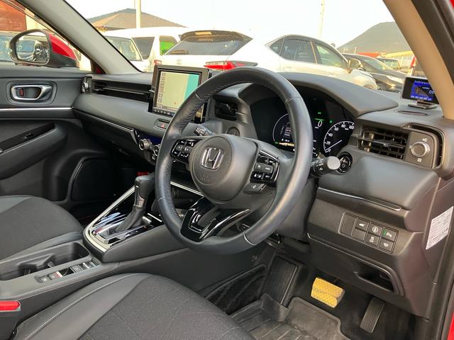 ヴェゼル ｅ：ＨＥＶ　Ｚ　ギャザーズナビ　Ｂｌｕｅｔｏｏｔｈ　バックモニター　フルセグＴＶ　ドライブレコーダー　電動リアゲート　アダプティブクルーズコントロール　ＥＴＣ　ブラインドスポットモニター　パドルシフト　シートヒーター（30枚目）