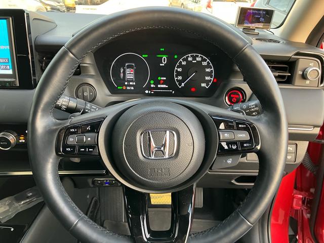 ヴェゼル ｅ：ＨＥＶ　Ｚ　ギャザーズナビ　Ｂｌｕｅｔｏｏｔｈ　バックモニター　フルセグＴＶ　ドライブレコーダー　電動リアゲート　アダプティブクルーズコントロール　ＥＴＣ　ブラインドスポットモニター　パドルシフト　シートヒーター（32枚目）