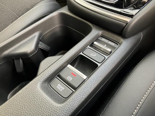 ヴェゼル ｅ：ＨＥＶ　Ｚ　ギャザーズナビ　Ｂｌｕｅｔｏｏｔｈ　バックモニター　フルセグＴＶ　ドライブレコーダー　電動リアゲート　アダプティブクルーズコントロール　ＥＴＣ　ブラインドスポットモニター　パドルシフト　シートヒーター（48枚目）