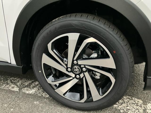 ライズ Ｚ　登録済未使用車　４ＷＤ　ディスプレイオーディオ　アラウンドビューモニター　シートヒーター　衝突被害軽減システム　アイドリングストップ　アダプティブクルーズコントロール　Ｂｌｕｅｔｏｏｔｈ　フルセグＴＶ（10枚目）