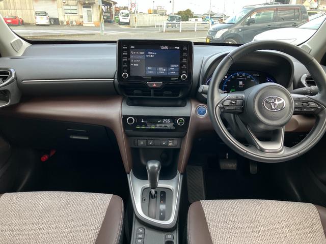 ヤリスクロス ハイブリッドZ ディスプレイオーディオ ナビTV Bluetooth アラウンドビューモニター ETC パワーバックドア レーンアシスト クルーズコントロール 純正アルミホイール シートヒーター 電動シート(2枚目)