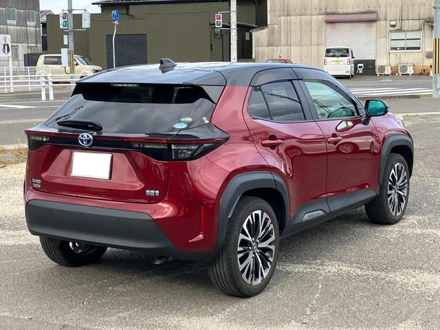 ヤリスクロス ハイブリッドZ ディスプレイオーディオ ナビTV Bluetooth アラウンドビューモニター ETC パワーバックドア レーンアシスト クルーズコントロール 純正アルミホイール シートヒーター 電動シート(7枚目)