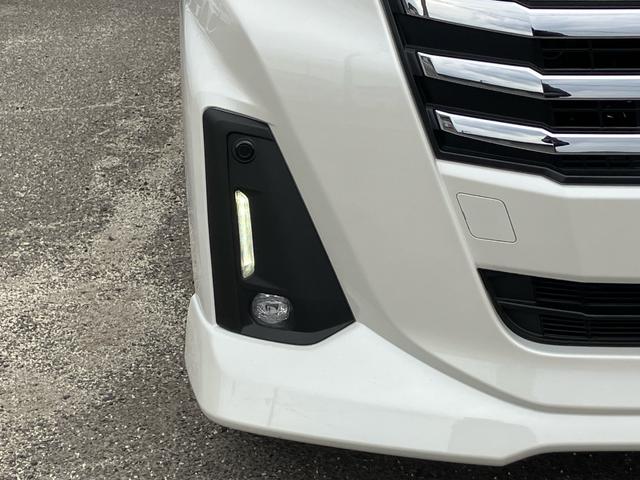 ルーミー カスタムG-T 登録済未使用車 ディスプレイオーディオ アラウンドビューモニター HDMI Bluetooth 両側パワースライドドア フルセグTV シートバックテーブル リアサンシェード シートヒーター クルコン(10枚目)