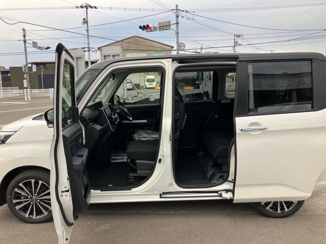 ルーミー カスタムG-T 登録済未使用車 ディスプレイオーディオ アラウンドビューモニター HDMI Bluetooth 両側パワースライドドア フルセグTV シートバックテーブル リアサンシェード シートヒーター クルコン(18枚目)