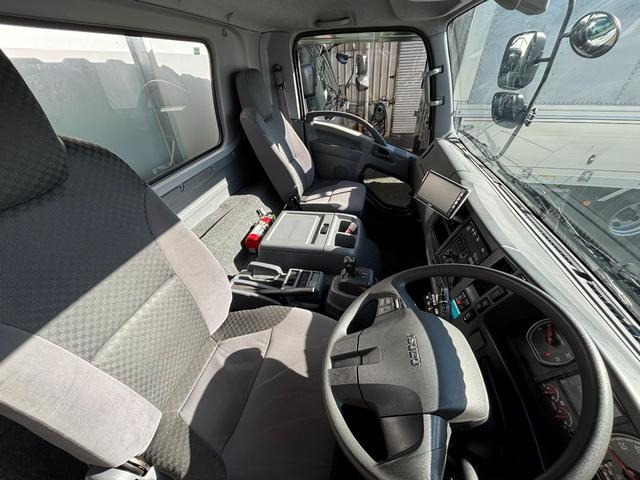 フォワード  車検整備完了済み即納車可能・フルワイド・アルミウィング・6200・ラッシングレール・バックカメラ・ETC(9枚目)