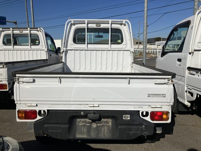 ＴＢ　４ＷＤ　軽トラック　ＭＴ　アルミホイール　エアコン　運転席エアバッグ(5枚目)