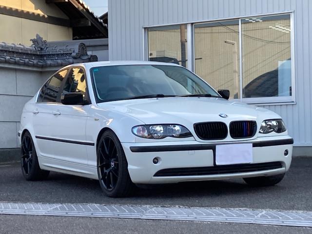 ３シリーズ ３２０ｉ　ハイラインパッケージ　特別仕様車　本革シート　社外アルミホイール　ローダウン　ビルシュタイン車高調　パワーシート　シートヒーター　ＥＴＣ　横滑り防止機能　キーレスエントリー　フォグランプ（4枚目）