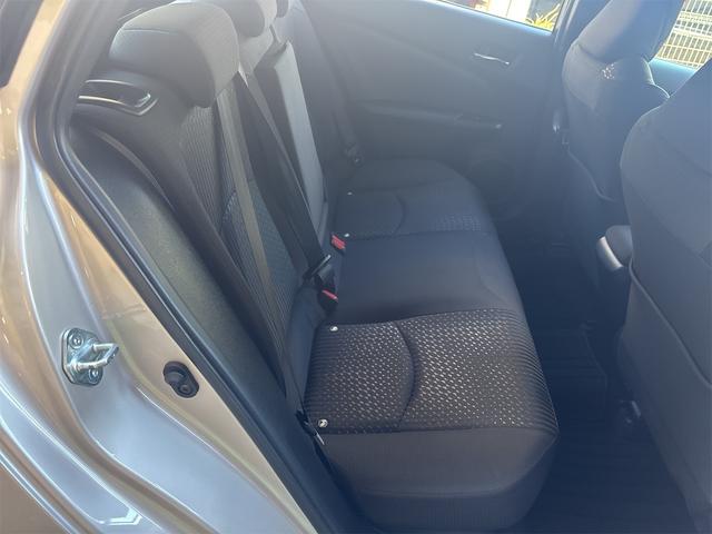 プリウス Ｓセーフティプラス　ナビ　テレビ　バックモニター　セーフティセンス　スマートキー　ＬＥＤヘッドライト　ＥＴＣ　Ｂｌｕｅｔｏｏｔｈ　電動格納ミラー（36枚目）