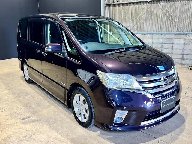 セレナ ハイウェイスターG S-ハイブリッド 両側電動スライドドア フリップダウンモニター プッシュスタート オートライト LEDライト フォグ付き 純正アルミホイール オートエアコン ETC 8インチ純正ナビ付き バックカメラ(4枚目)