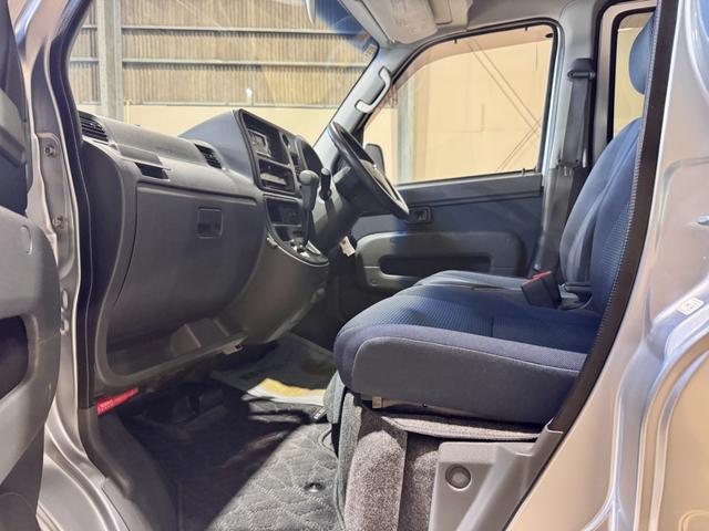 ハイゼットカーゴ クルーズターボ　ＣＤデッキ　エアコン　電動格納ミラー　両側スライドドア（6枚目）