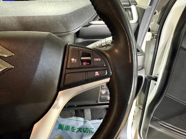 手元のスイッチで操作可能です♪