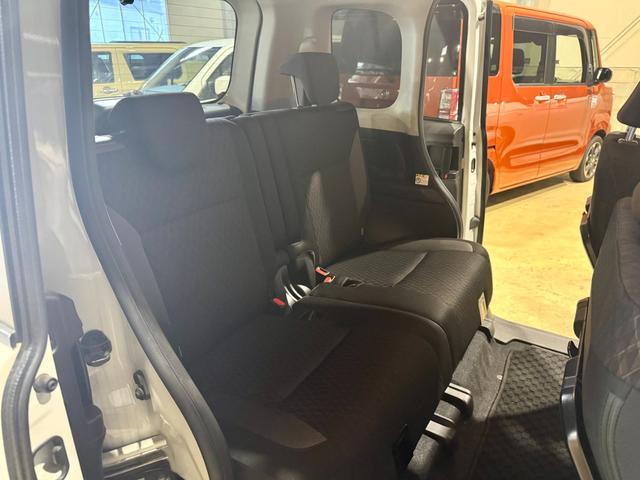 ロールサンシェード付きで紫外線予防ができますね♪