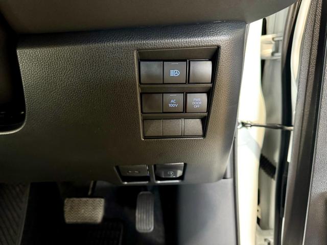 ノア ハイブリッドS-Z マイナーチェンジ後 全周囲モニター 両側電動スライドドア ユニバーサルステップ ディスプレイオーディオ フリップダウンモニターデジタルインナーミラー オットマン ETC2.0 ステアリングヒーター(35枚目)