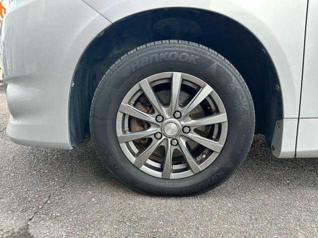 ヴォクシー Ｘ　Ｌエディション　ＥＴＣ／バックカメラ／フルセグテレビ／ナビゲーション／ＣＤ／ＤＶＤ再生／両側電動スライド・片側電動ドア／キーレスキー／ダブルエアコン／運転席・助手席エアバック（13枚目）