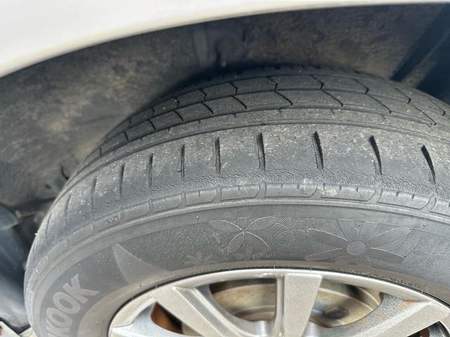 ヴォクシー Ｘ　Ｌエディション　ＥＴＣ／バックカメラ／フルセグテレビ／ナビゲーション／ＣＤ／ＤＶＤ再生／両側電動スライド・片側電動ドア／キーレスキー／ダブルエアコン／運転席・助手席エアバック（16枚目）