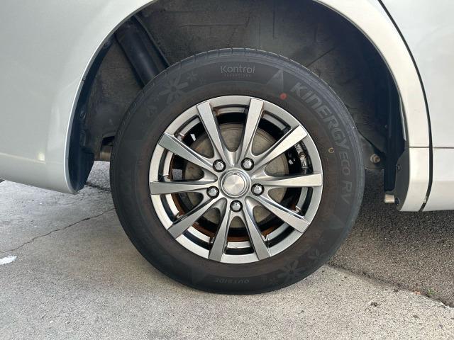 ヴォクシー Ｘ　Ｌエディション　ＥＴＣ／バックカメラ／フルセグテレビ／ナビゲーション／ＣＤ／ＤＶＤ再生／両側電動スライド・片側電動ドア／キーレスキー／ダブルエアコン／運転席・助手席エアバック（17枚目）