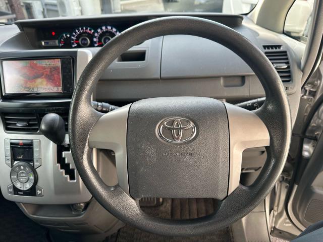 ヴォクシー Ｘ　Ｌエディション　ＥＴＣ／バックカメラ／フルセグテレビ／ナビゲーション／ＣＤ／ＤＶＤ再生／両側電動スライド・片側電動ドア／キーレスキー／ダブルエアコン／運転席・助手席エアバック（27枚目）