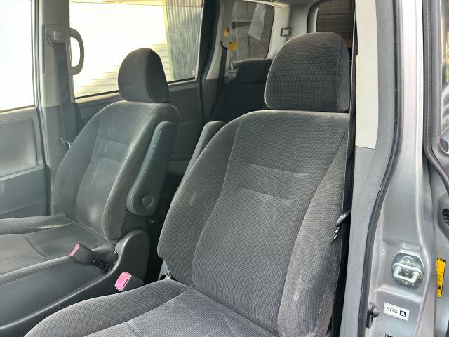 ヴォクシー Ｘ　Ｌエディション　ＥＴＣ／バックカメラ／フルセグテレビ／ナビゲーション／ＣＤ／ＤＶＤ再生／両側電動スライド・片側電動ドア／キーレスキー／ダブルエアコン／運転席・助手席エアバック（39枚目）