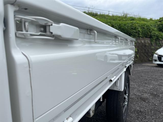 ハイゼットトラック エアコン・パワステ　スペシャル　５速マニュアル車　パールホワイト　４ＷＤ　四駆　エアコン　パワステ　３方開　ヘッドライトレベライザー（30枚目）