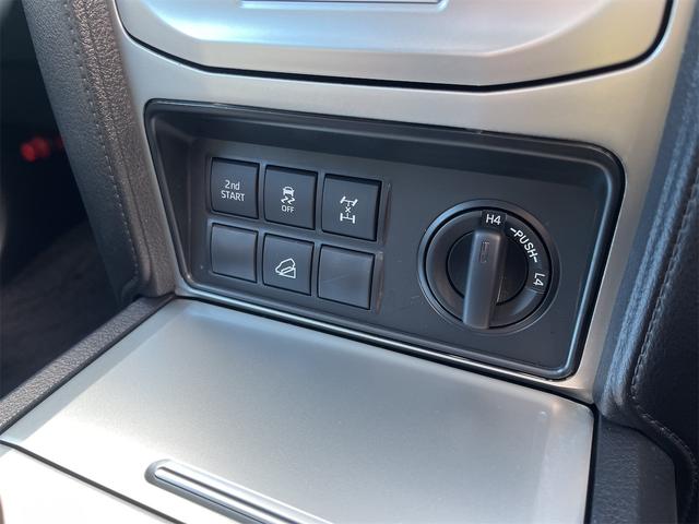 ランドクルーザープラド ＴＸ　ワンオーナー　　改良後ディーゼル　禁煙車　サンルーフ　ＥＴＣ　ナビ　　フルセグ　バックカメラ　サイドステップ　　ヒッチメンバー　　エアコン　パワステ（29枚目）