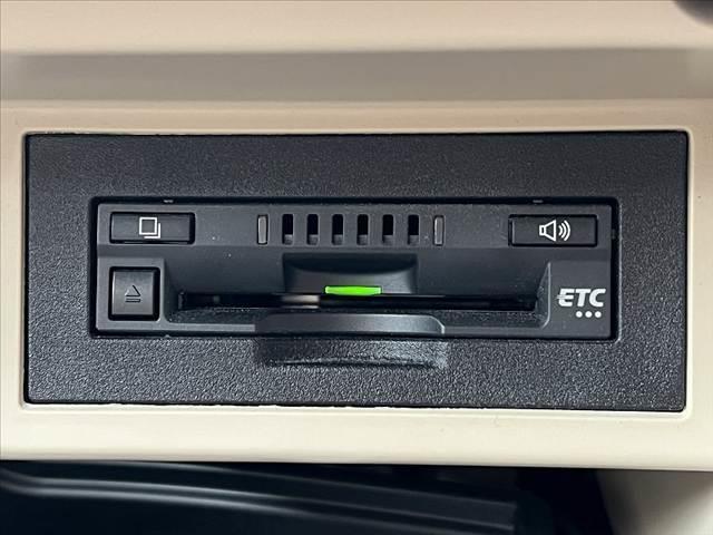 ランドクルーザープラド ＴＸ　Ｌパッケージ　禁煙　ムーンルーフ　純正９インチナビ　純正１９インチＡＷ　ルーフレール　セーフティセンスＰ　シートベンチレーション　ＥＴＣ　フルセグ　ＢＴオーディオ　レーダクルーズ　Ａライト　ＳＲＳエアバッグ（6枚目）