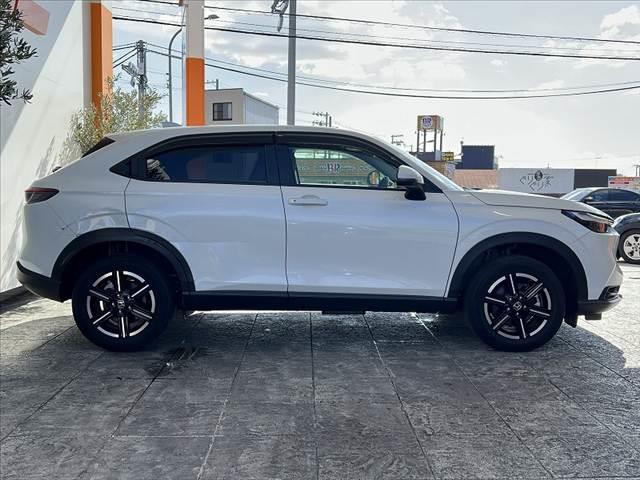 ヴェゼル ｅ：ＨＥＶ　Ｘ　禁煙　純正９型ナビ　Ｂモニタ　ワイヤレス充電　ＥＴＣ２．０　フルセグ　ＢＴ　ホンダセンシング　ＬＥＤヘッド　Ａライト　１６インチＡＷ　スマートキ　Ｐスタート　電子Ｐ　Ａホールド　パドルシフト（14枚目）