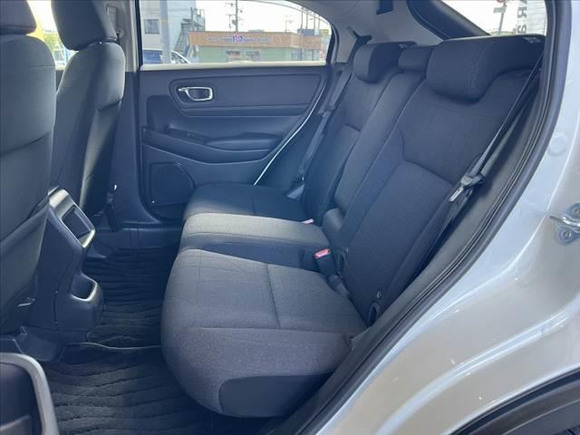 ヴェゼル ｅ：ＨＥＶ　Ｘ　禁煙　純正９型ナビ　Ｂモニタ　ワイヤレス充電　ＥＴＣ２．０　フルセグ　ＢＴ　ホンダセンシング　ＬＥＤヘッド　Ａライト　１６インチＡＷ　スマートキ　Ｐスタート　電子Ｐ　Ａホールド　パドルシフト（19枚目）